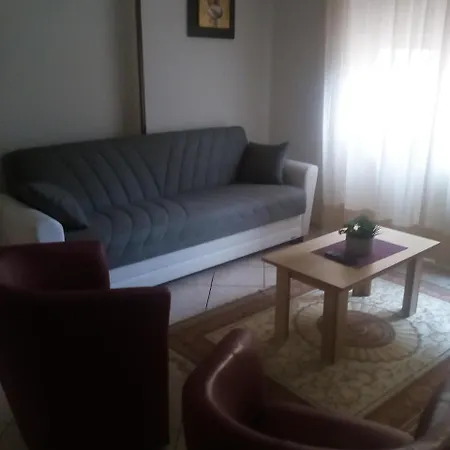 Apartment Villa Del Colle Cisterna di Latina